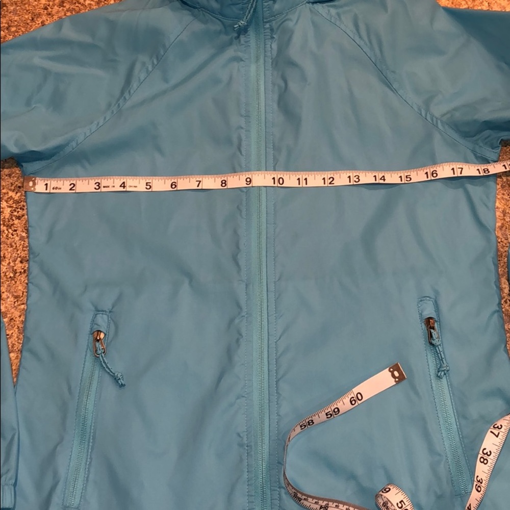 L.L. Bean Lightweight Blue Jacket With Hood - Picture 3 of 15